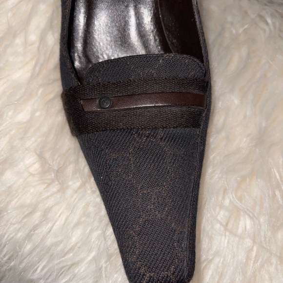 Authentic Brown Fabric Gucci Slip on Shoe - Picture 6 of 7